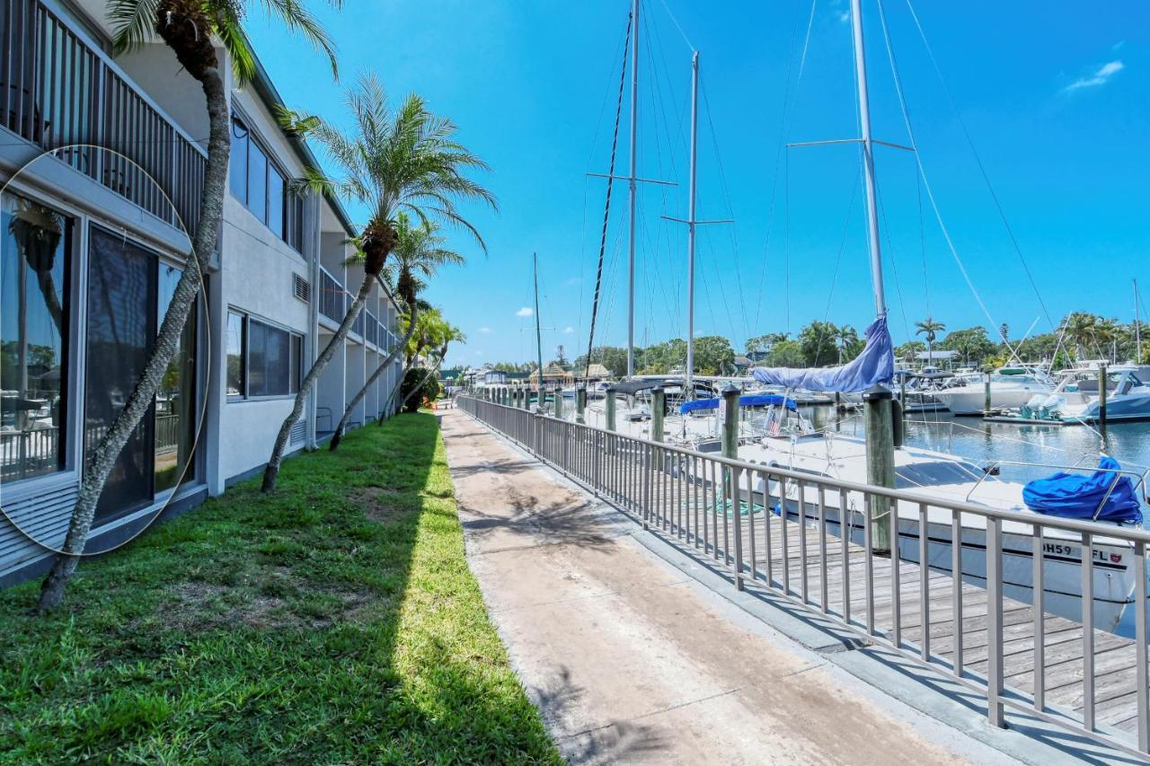 Waterfront Room, Heated Pool, Tiki Bar & Grill South Bradenton Экстерьер фото